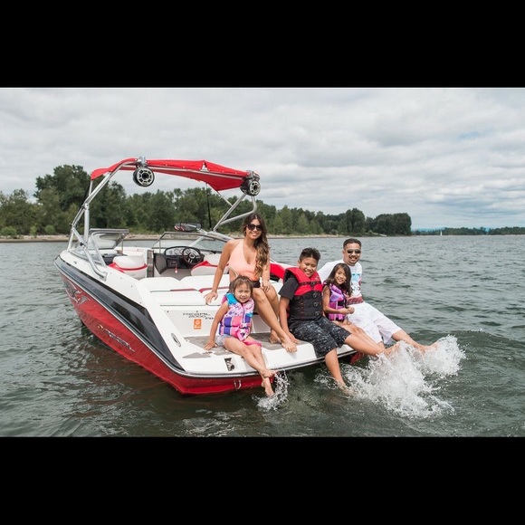 Meet your Posher, Erica - Picture 4 of 5